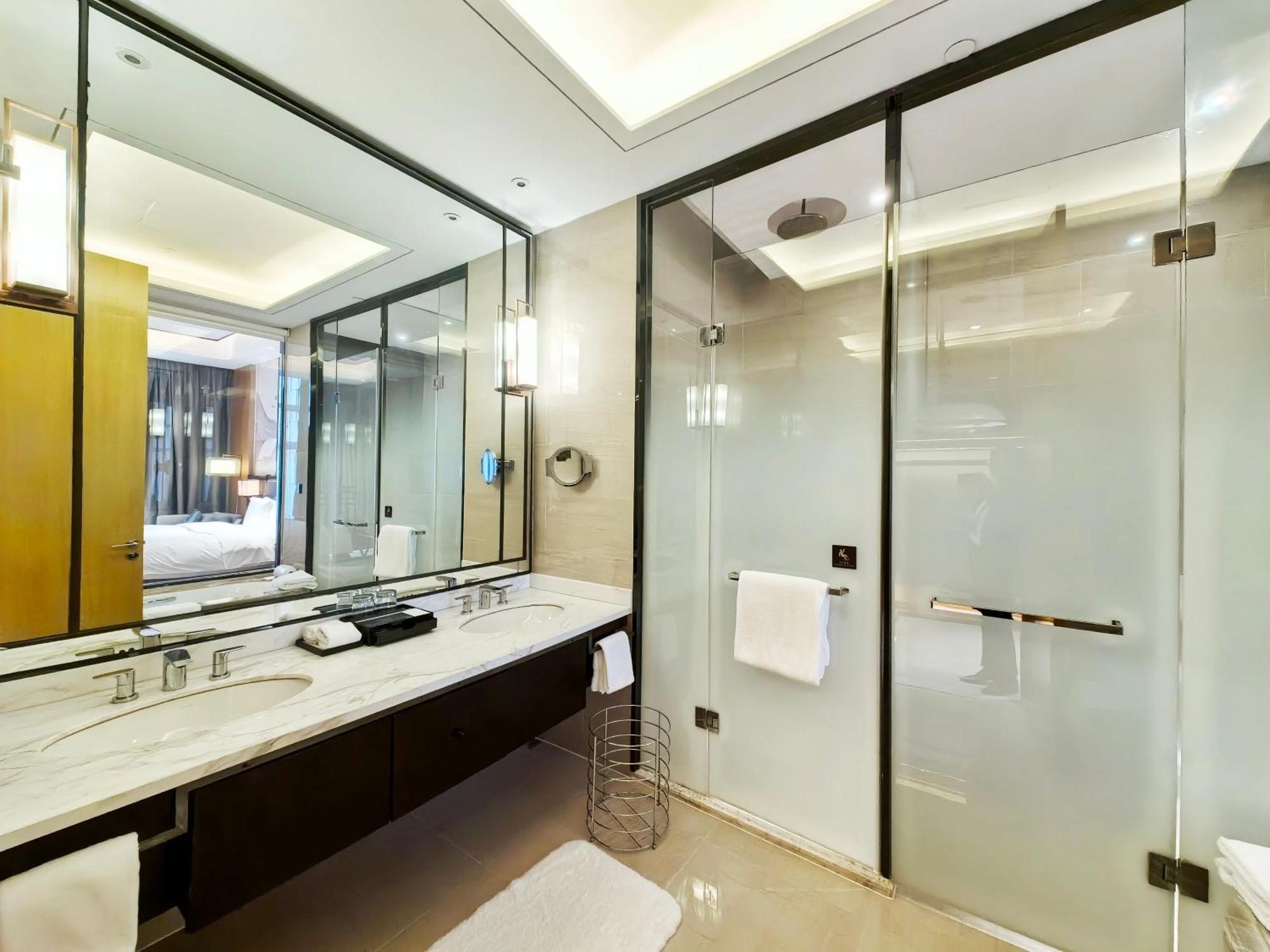 Doubletree By Hilton Ningbo Beilun Hotell Eksteriør bilde