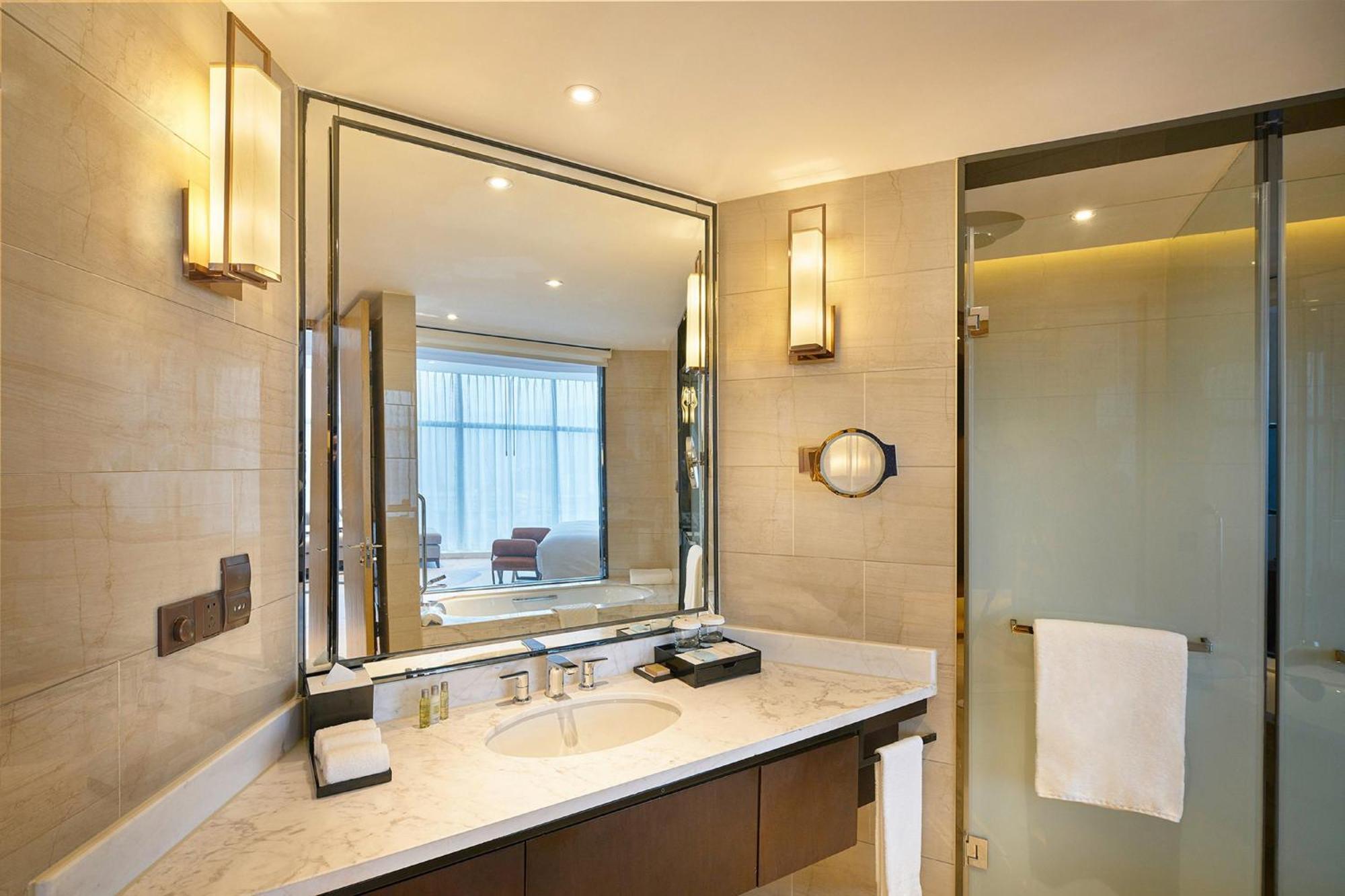 Doubletree By Hilton Ningbo Beilun Hotell Eksteriør bilde