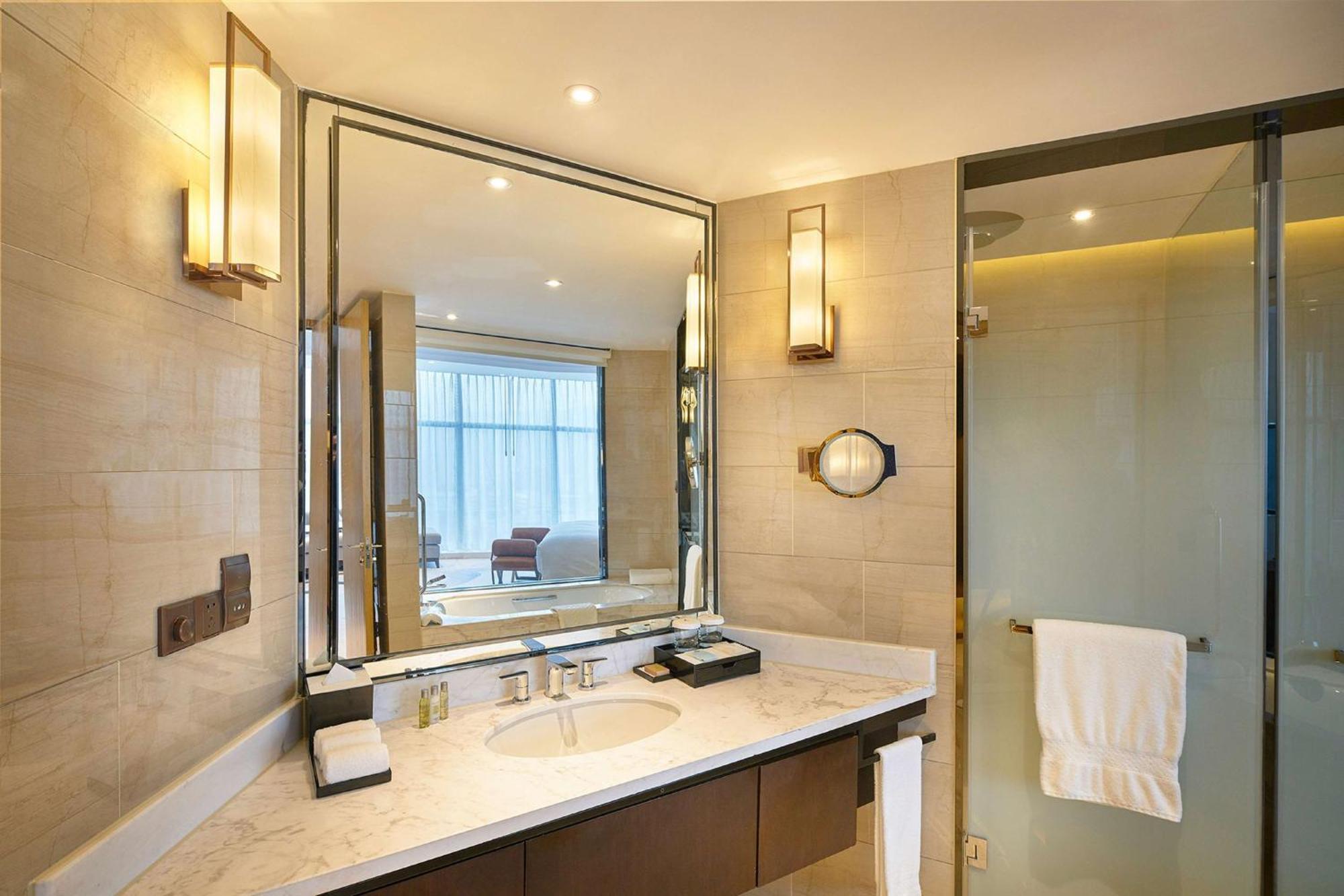Doubletree By Hilton Ningbo Beilun Hotell Eksteriør bilde